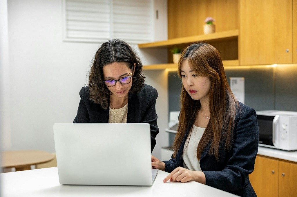 strategies for effective team communication in the workplace